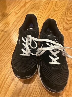 Dr Scholls Size 6 Black sneakers